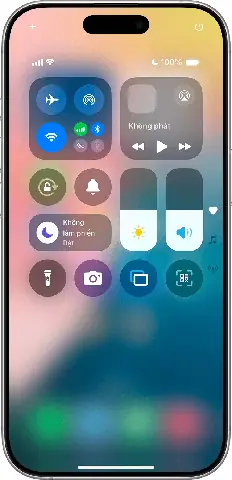 Trong Ios 18, Bạn Có Thể Bật Và Tắt Cài Đặt Tập Trung Từ Trung Tâm Điều Khiển.