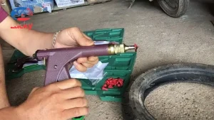 Hướng Dẫn Sử Dụng Súng Vá Lốp Không Săm Đúng Kỹ Thuật