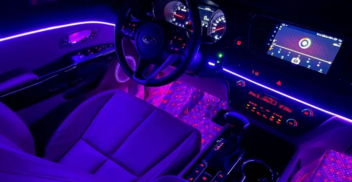 13. Độ Led Viền Nội Thất Ô Tô