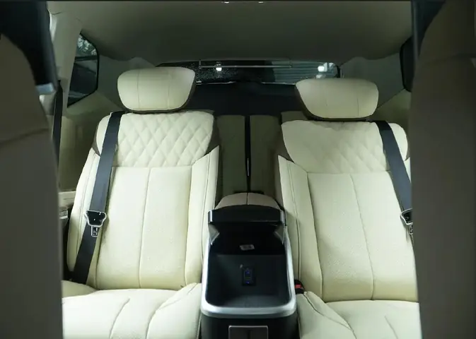 1.1. Độ Ghế Limousine Dòng Xe Suv