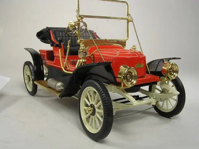 1890 - 1899: Chiáº¿c Stanley Runabout Lã Chiáº¿c Xe Nhanh Nháº¥t Tháº­p Ká»· Nã Y Vá»i Váº­n Tá»c Tá»i Äa Äáº¡t 56 Km/h.