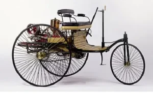 1880 - 1889: Trong Tháº­p Ká»· Äáº§u Tiãªn Mã Xe Hæ¡i Xuáº¥t Hiá»n, Nã³ Tháº­m Chã­ Cã²n Cháº­m Hæ¡n Cáº£ Xe Ngá»±a Khi Váº­n Tá»c Tá»i Äa Mã Chiáº¿c Benz Patent-motorwagen Äáº¡t Äæ°á»£c Chá» Lã 16km/h.