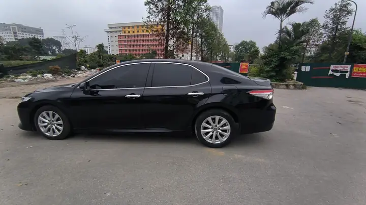Thuê Xe Toyota Camry Tự Lái: