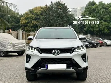 Chợ Xe Ô Tô Cũ Fortuner: Kinh Nghiệm Mua Xe Từ A-z