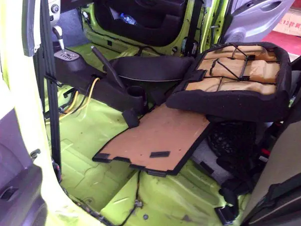 Chống Ẩm Mốc Xe Ô Tô