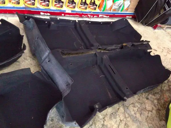 Chống Ẩm Mốc Xe Ô Tô