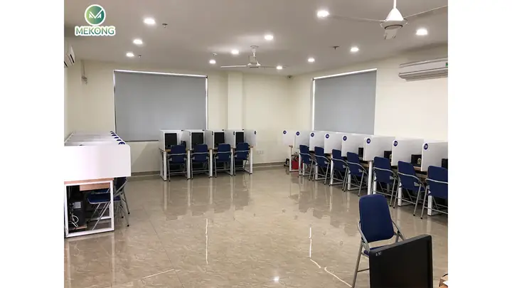 Phần 1: Thi Sát Hạch Lý Thuyết