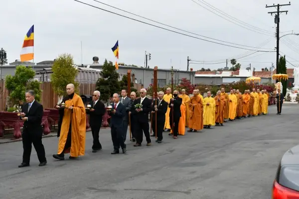 Mua Xe Từ Chương Trình Thanh Lý Xe Ô Tô: Cần Biết Gì?