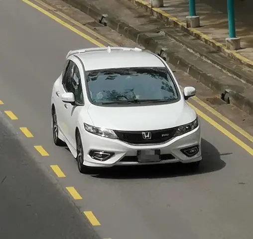 Bí Quyết Chụp Từ Trong Xe Ô Tô Ra Đường Đẹp Và An Toàn