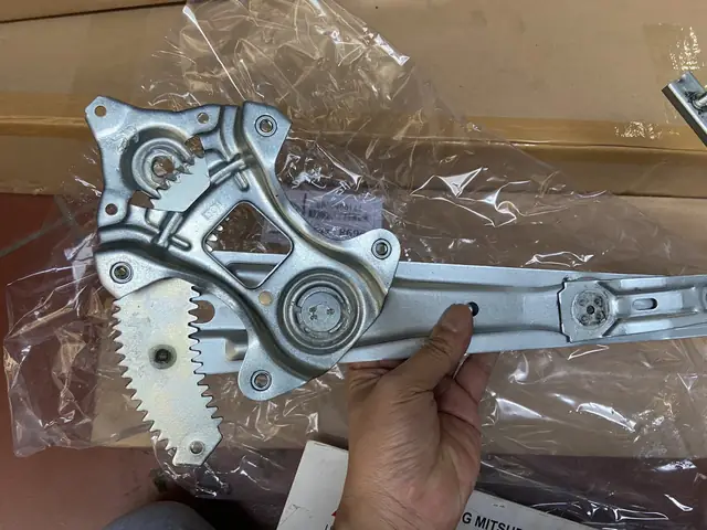2. Vai Trò Của Compa, Cơ Cấu Lên Xuống Kính Cửa Xe Mitsubishi Xpander Và Xpander Cross
