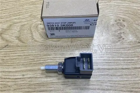 Công Tắc Đèn Thắng Xe Ô Tô: Dấu Hiệu Hỏng Và Cách Thay Thế