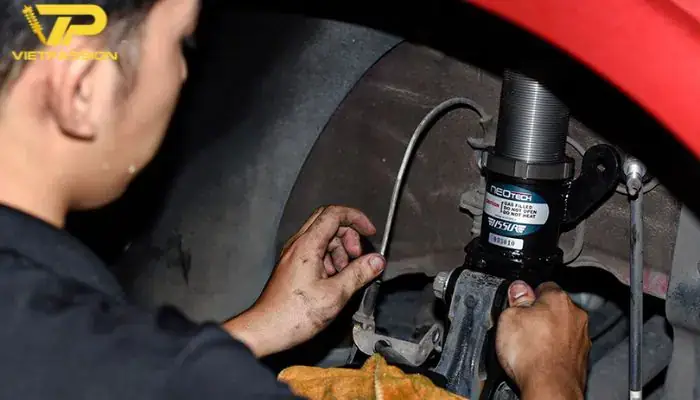 Hướng Dẫn Cách Thay Phuộc Xe Ô Tô