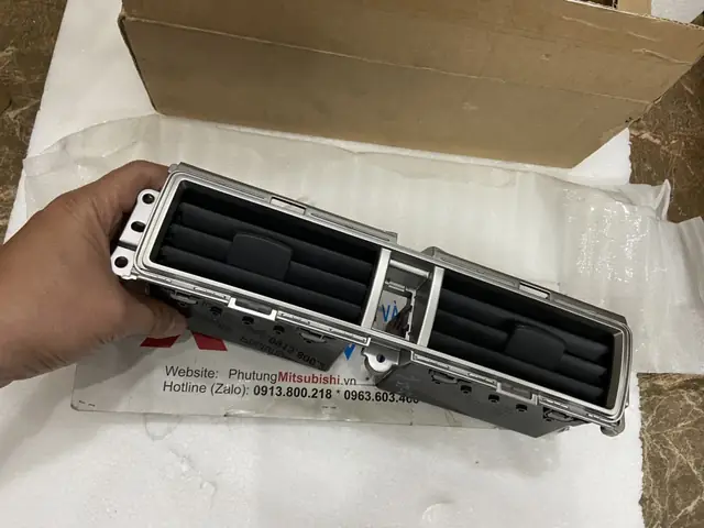 5. Một Số Lưu Ý Phân Biệt Loại Hàng Xịn, Rẻ Khi Chọn Mua Cửa Gió Điều Hòa Trung Tâm Xe Mitsubishi Xpander