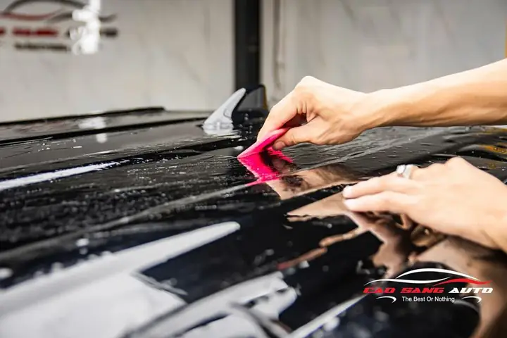 Dán Nóc Đen Cho Xe Toyota Fortuner Có Những Loại Nào?