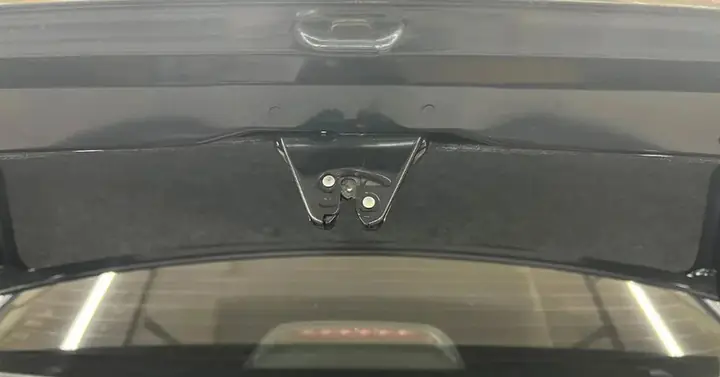 1.1. Khóa Cốp Bị Hư Hỏng