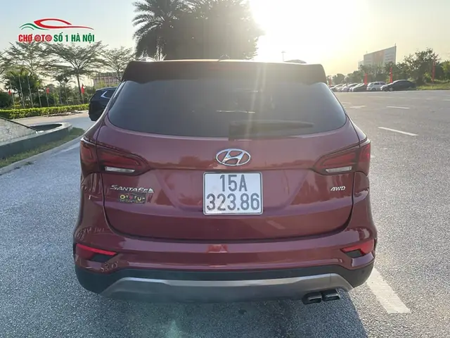 Ngoại Thất Của Xe Ô Tô Lướt Hyundai Santafe 2017 Bản Full