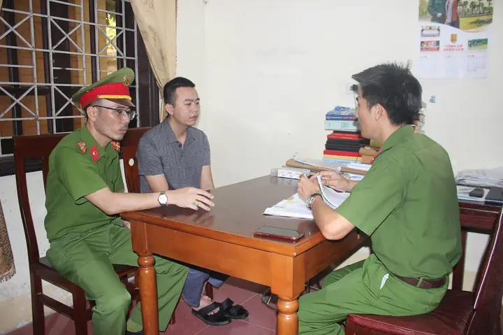 Cæ¡ Quan Cã´ng An Láº¥y Lá»i Khai Äá»i Tæ°á»£ng Äáº­u Äá»©c Báº±ng