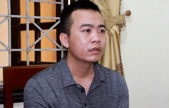 Äá»i Tæ°á»£ng Cáº§m Äáº§u Äæ°á»ng Dã¢y Äáº­u Äá»©c Báº±ng