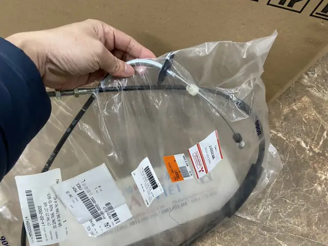 Dây Ga Xe Mitsubishi Jolie