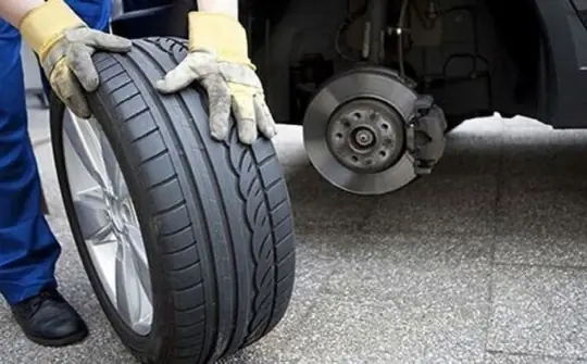 9 Thói Quen Lái Xe “già Trước Tuổi” Khiến Bạn Mất Điểm Trên Đường