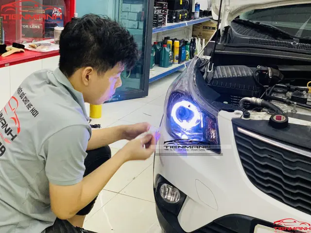 Dđèn Xe Đồ Chơi Ô Tô Biên Hòa