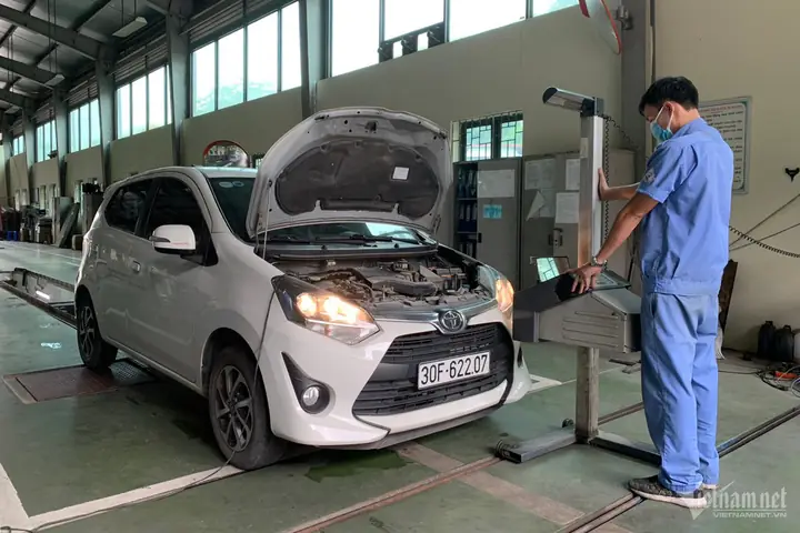 Mua Ô Tô Cũ Và Gắn Biển Số Mới Có Cần Đưa Đi Đăng Kiểm Lại Không?