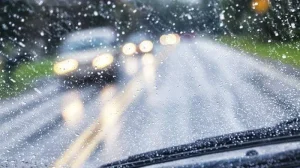 Có Nên Thay Thế Cần Gạt Mưa Ô Tô Hyundai Tucson Định Kỳ Trước Mùa Mưa?