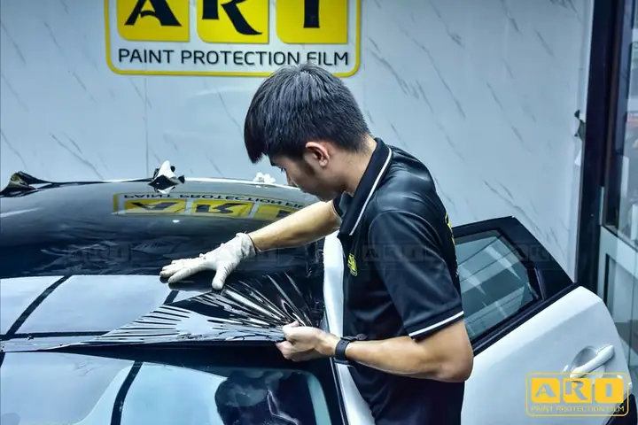 Dán Nóc Đen Cho Xe Chevrolet Spark Có Những Loại Nào?