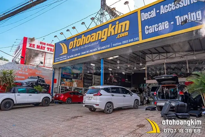 Địa Chỉ Cung Cấp Phụ Kiện Viền Trước Hilux 2020 Đen Cao Cấp Chất Lượng