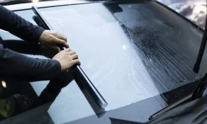 Dán Phim Cách Nhiệt Chống Nắng Cho Ô Tô