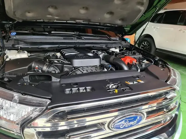 Dịch Vụ Bảo Dưỡng Và Sửa Chữa Xe Ford Ranger Uy Tín Tại Dĩ An, Bình Dương – Gara Ô Tô Vạn Tín