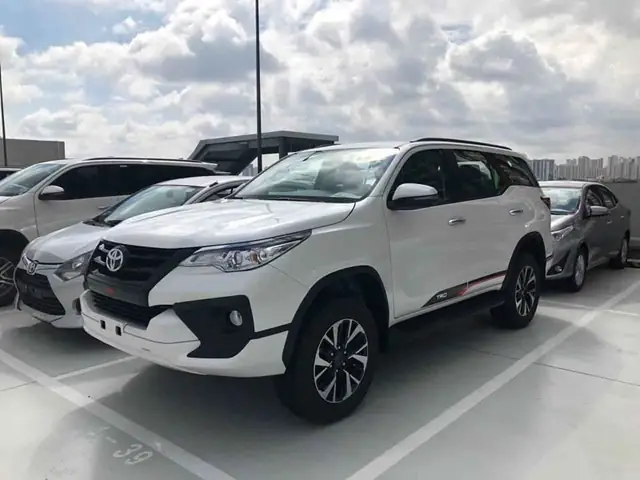 Giã¡ Ã´ Tã´ Thã¡ng 5 Cã²n Giáº£m Sã¢u