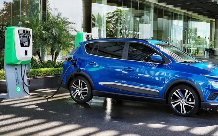 Đề Xuất Tiếp Tục Mức Thu Lệ Phí Trước Bạ 0% Đối Với Ô Tô Điện Chạy Pin Đến 28/02/2027