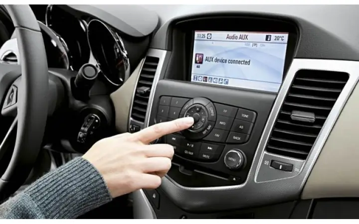 Các Hình Thức Nghe Nhạc Trên Xe Ô Tô Hiện Nay