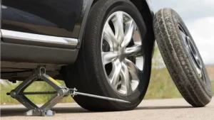 Cach Tu Thay Lop Xe O To