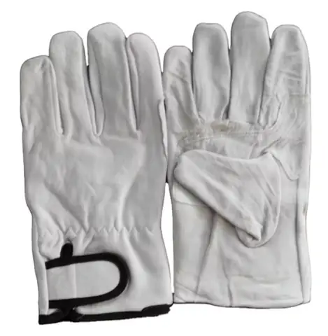 Găng Tay Da Lái Xe Ô Tô: Hướng Dẫn Chọn Mua Và Bảo Quản