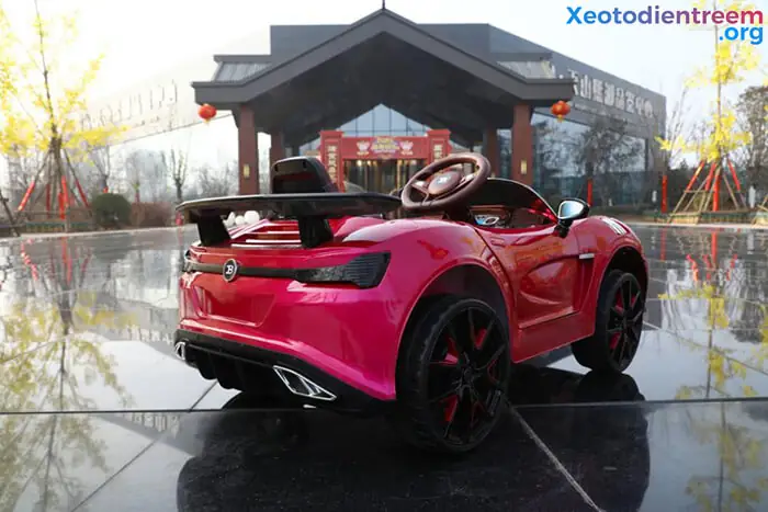 Cấu Tạo Và Tính Năng Nổi Bật Của Mẫu Xe Oto Điện Cho Bé Fb-6676: