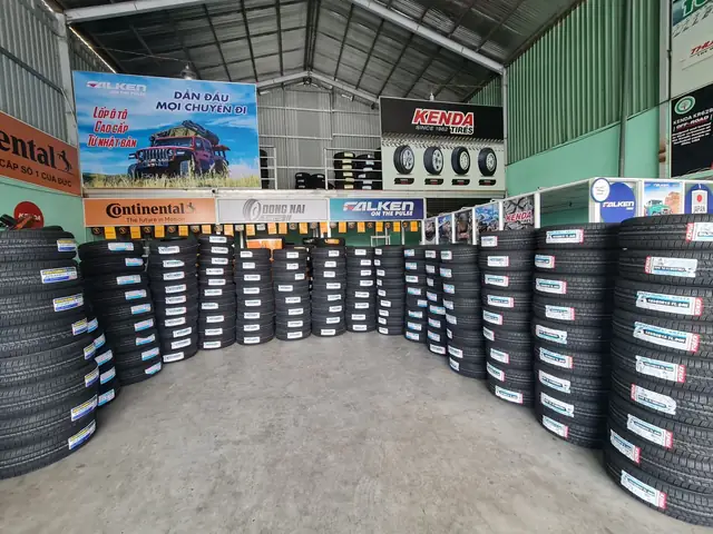 Lá»p Xe 195/50r16 Maxxis Hp5