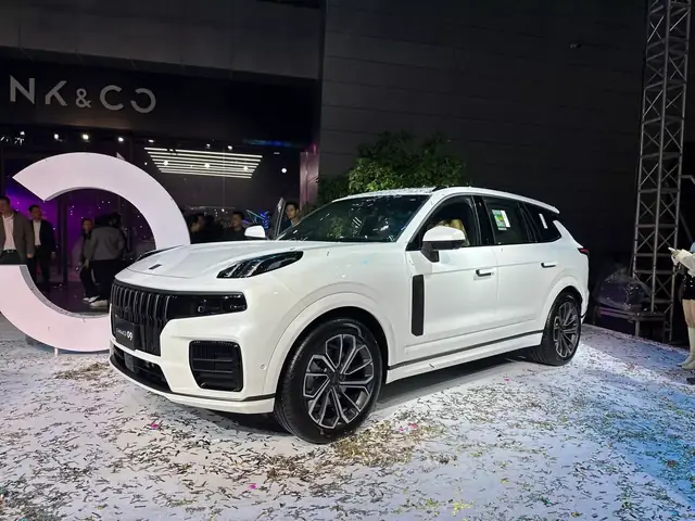 Giã¡ Xe Lynk & Co 09 Má»i Nháº¥t