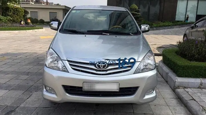 Toyota Innova 2010