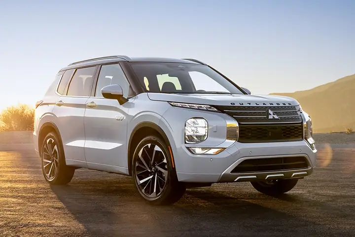 Tìm Hiểu Về Xe Outlander