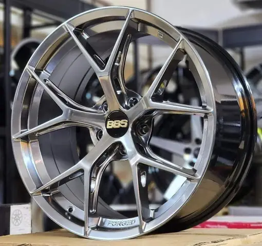 2. Tại Sao Cần Thay Lazang & Lốp Xe Ô Tô?