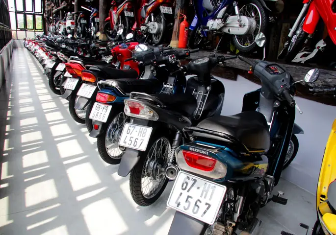 (lsvn) - Thời Gian Qua, Việc Thí Điểm Đấu Giá Biển Số Xe Đã Đạt Được Nhiều Kết Quả Như: Khai Thác Tài Sản Công Hiệu Quả, Đem Lại Nguồn Thu Rất Lớn Cho Ngân Sách Nhà Nước; Đáp Ứng Nhu Cầu Của Người Dân, Nhất Là Những Người Có Sở Thích Sở Hữu Biển Số Đẹp. Việc Đấu Giá Biển Số Xe Ô Tô Đã Tạo Ra Sự Công Bằng Giữa Các Chủ Thể Có Nhu Cầu; Ngăn Chặn Tiêu Cực Có Thể Xảy Ra Trong Công Tác Đăng Ký, Cấp Biển Số Xe.