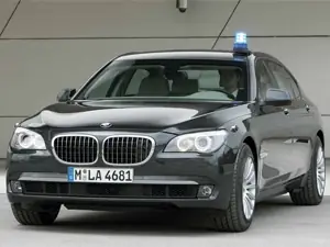 Bmw 7 Series- Siêu Vệ Sỹ