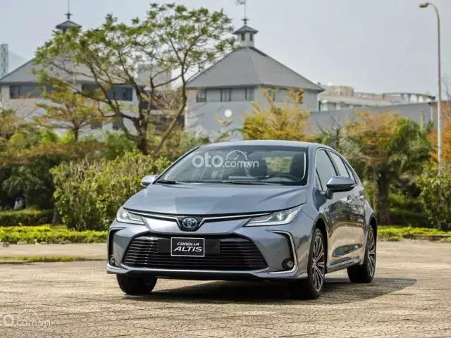 Giá»i Thiá»u Xe Toyota Corolla Altis