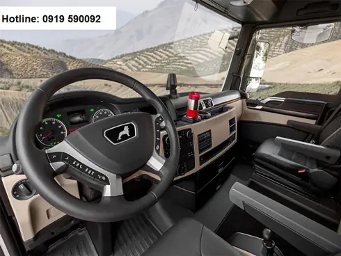 Khoang Nội Thất Đầu Kéo Man