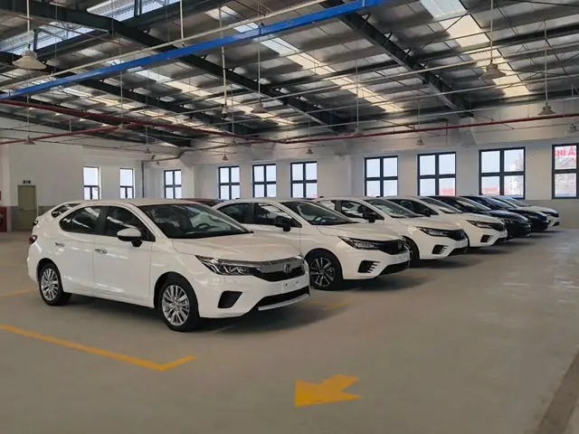 Nên Mua Xe Mới Hẳn Hay "xe Mới Vin Cũ"?