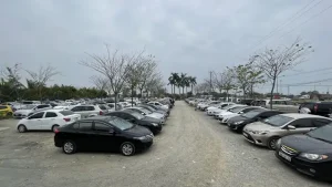 Hàng Loạt Ngân Hàng Thanh Lý Xe Ô Tô: Từ Toyota Đến Mercedes-benz, Có Chiếc Chỉ 45 Triệu Đồng - Ảnh 1.