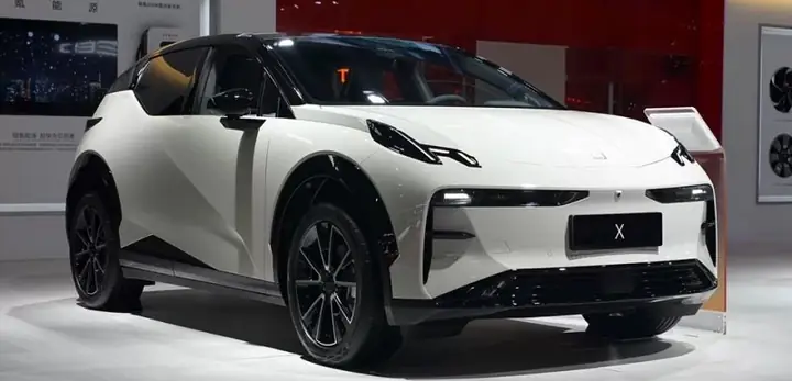 Giá Xe Ô Tô Thị Trường Việt Nam Được Cập Nhật Như Thế Nào?