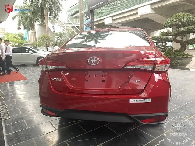 Thiết Kế Hông Xe Và Đuôi Xe Toyota Vios E Cvt 2025 Thiết Kế Hông Xe Và Đuôi Xe Toyota Vios E Cvt 2025